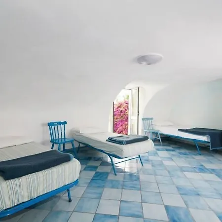 Hostel Ring