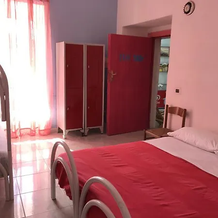 Hostel Ring