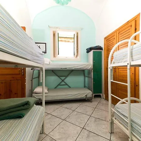 Hostel Ring Forio (Isola d'Ischia)